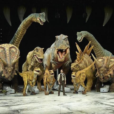kenneth branagh walking with dinosaurs